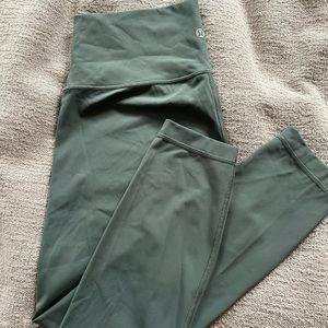 Lululemon wunder under 7/8 pants